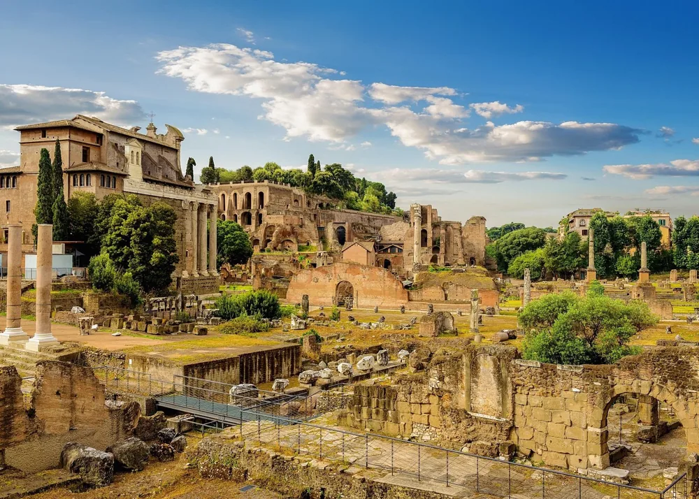 Panorama der Ruinen des Forum Romanum, vom Palatin aus gesehen